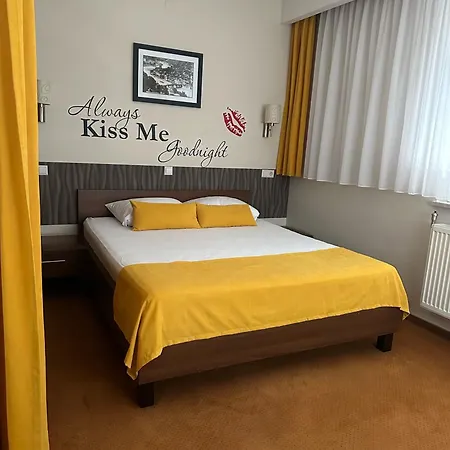 호텔 Oaza 코니츠